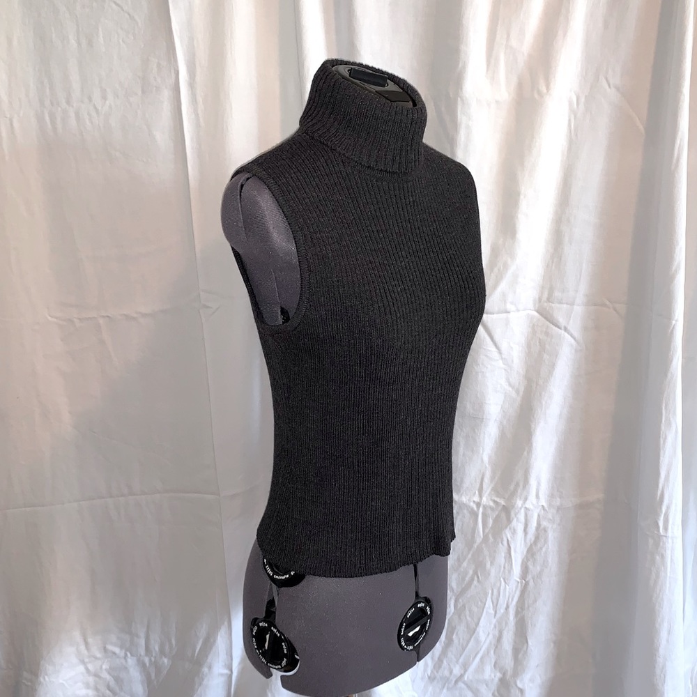 St. John Ribbed Turtle Neck Sweater Vest